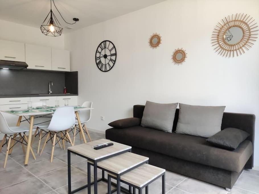 Апартаменти L'Atelier De La Cite - Parking Gratuit Securise Каркассонн Екстер'єр фото